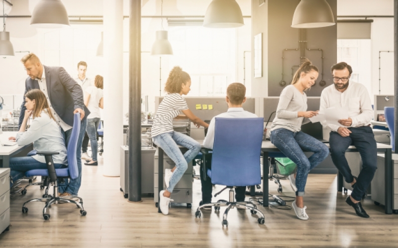 Office mensen aan het werk